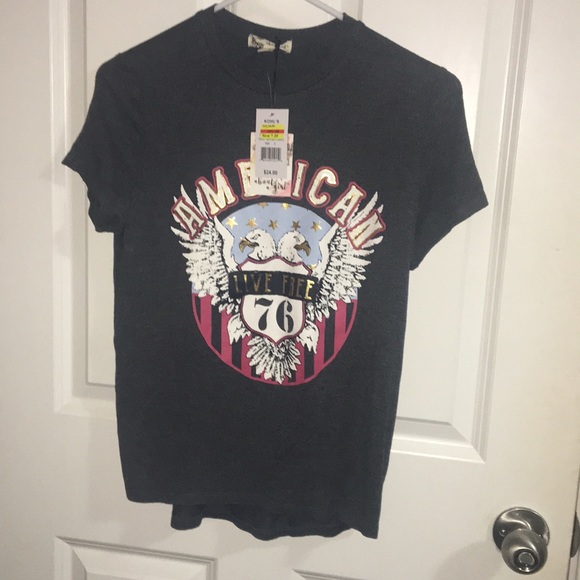 Tops - T-shirt